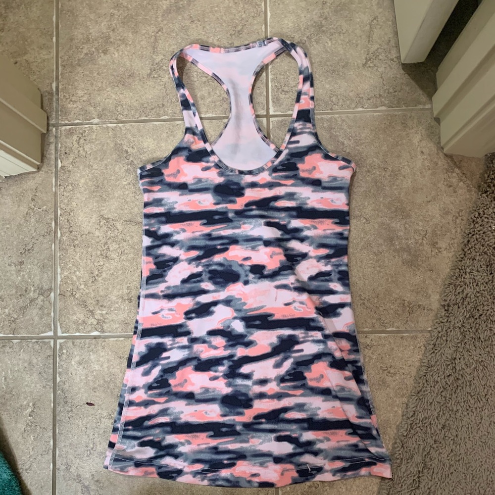 Lululemon tank top size 4